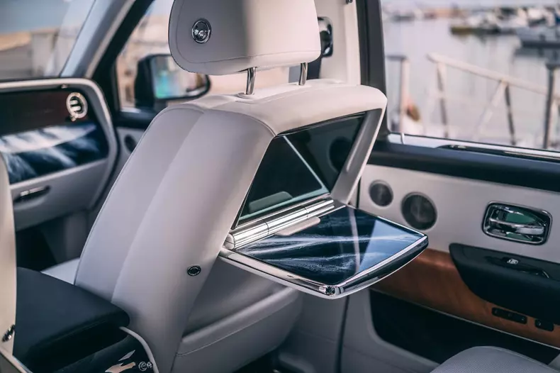 P90633348_highRes_presenting-rolls-roy