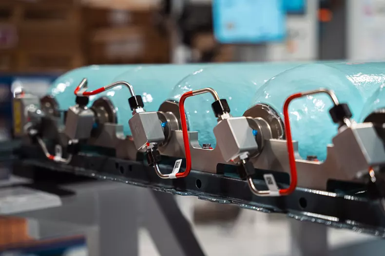 P90634043_highRes_bmw-hydrogen-flat-st