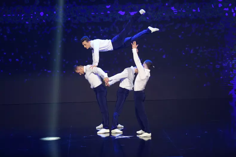 Aeros