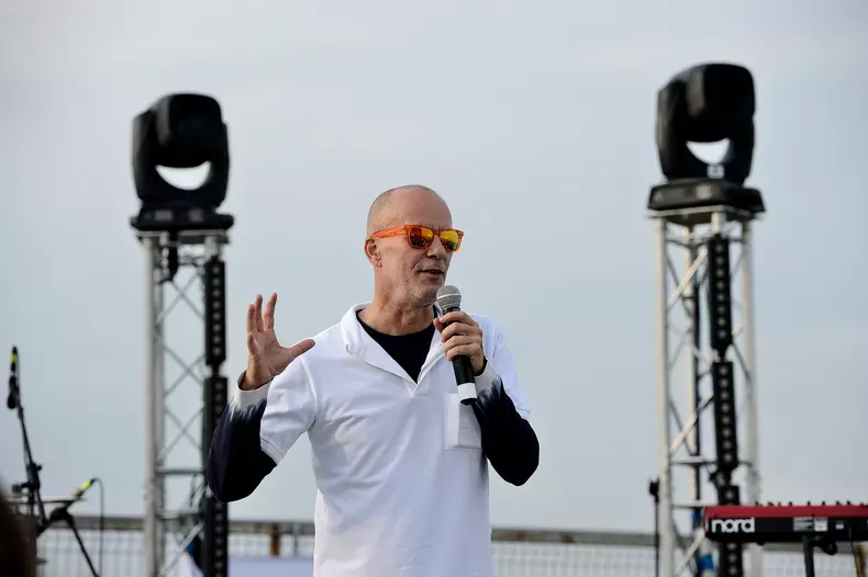 CONCERT LIVE - CASA POPORULUI