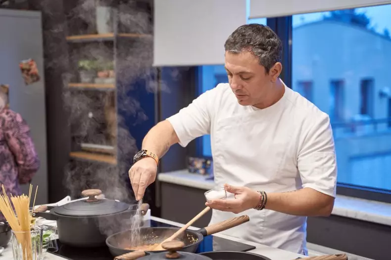 Chef Sorin Bontea semnează Taste of Home (4)