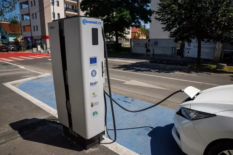 Prima stradă smart din România