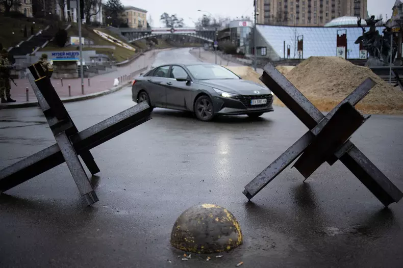 Barricades Are Set Up In Central City - Kyiv