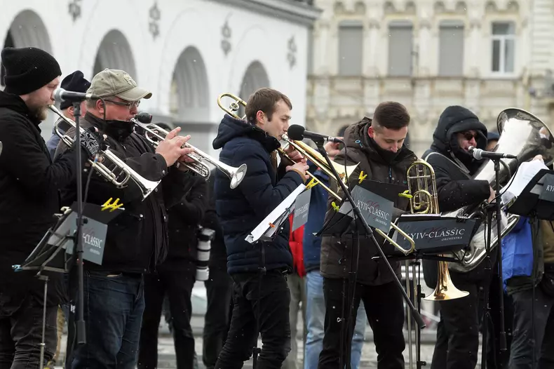 Non Exclusive: Free Sky concert in Maidan Nezalezhnosti
