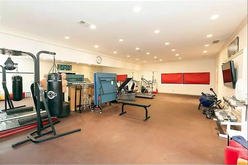 Mariah Carey Buys Atlanta Estate For $5.65 Million Dollars