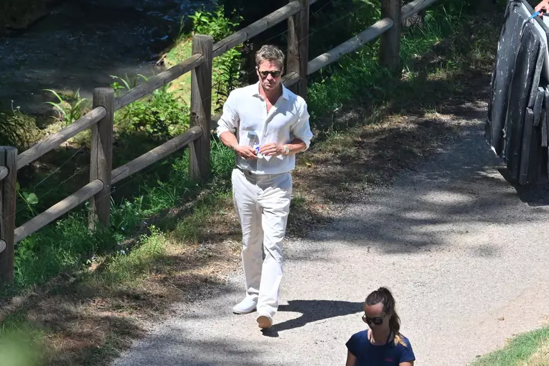 Exclusif - Prix Spécial - No Web - Brad Pitt pendnat le tournage d'une nouvelle publicité pour "De'Longhi" dans un vignoble dans le Var dans le Sud de la France