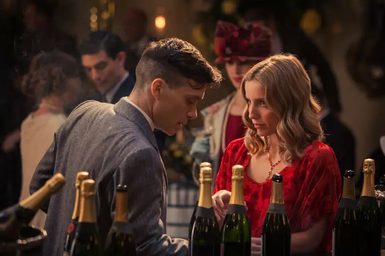 Annabelle Wallis si Cillian Murphy, în serialul Peaky Blinders1