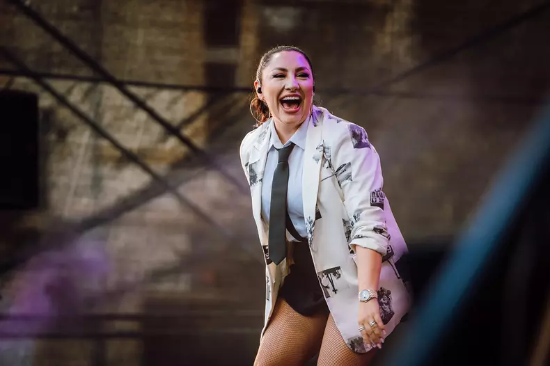 Andra