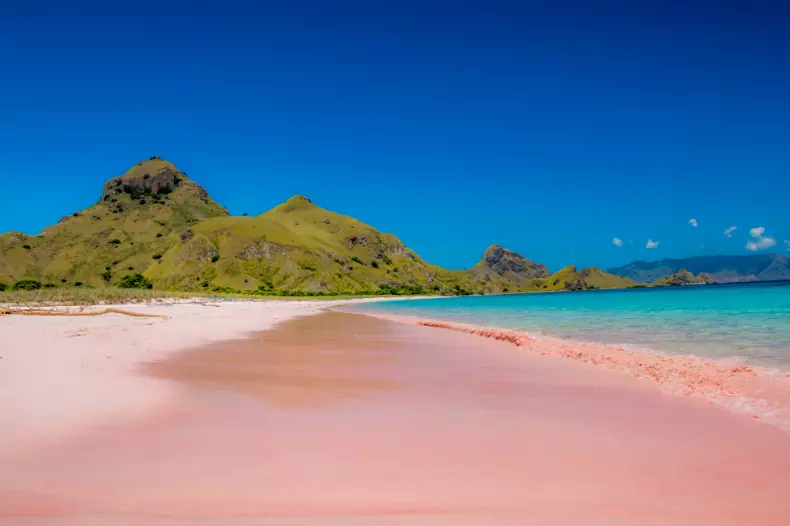 4. Komodo, Indonezia