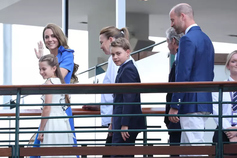 11. Kate Middleton, Prințul William, Prințul George și Prințesa Charlotte