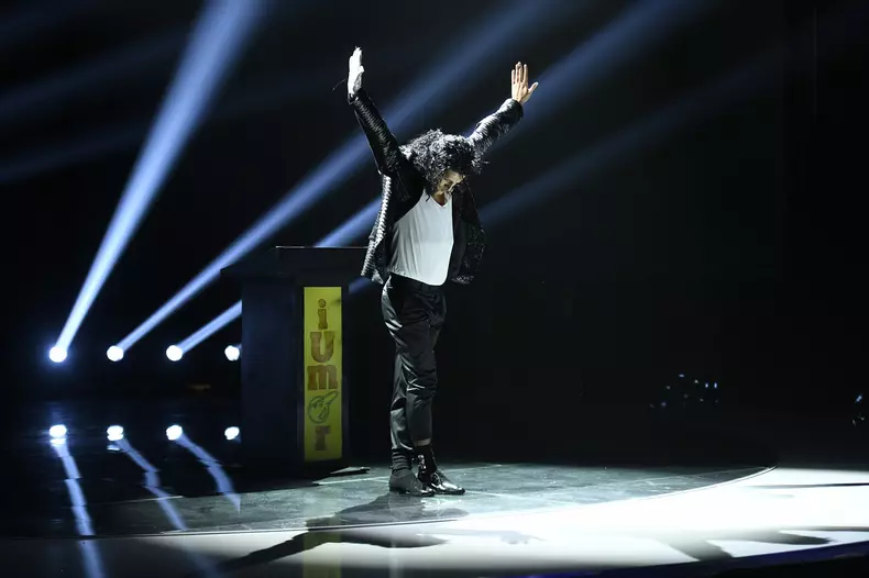 Un nou roast istoric la iUmor. Ce actor se transformă în Michael Jackson (1)
