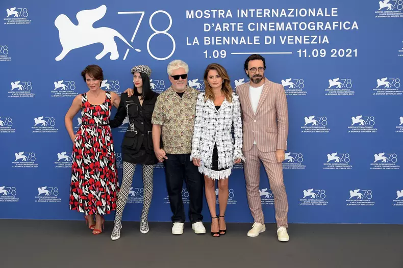 Pedro Almodovar, Penelope Cruz, Milena Smit, Aitana Sánchez Gijón, Israel Elejalde