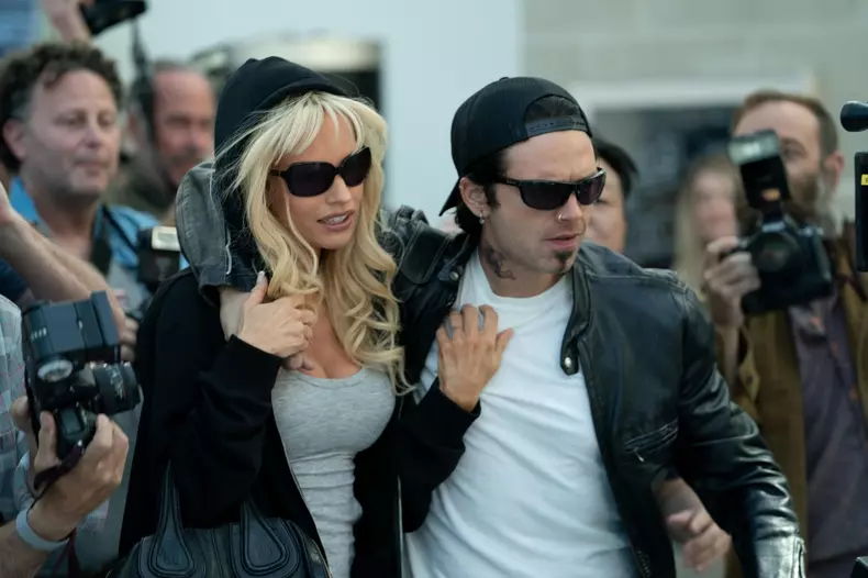 2022 - Pam and Tommy - TV Set
