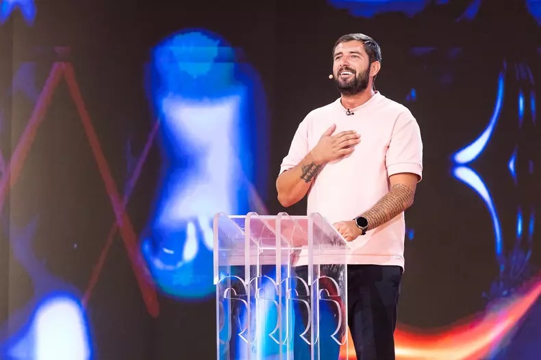 catalin-cazacu-celebrities-twist-editie-speciala-stand-up-revolution