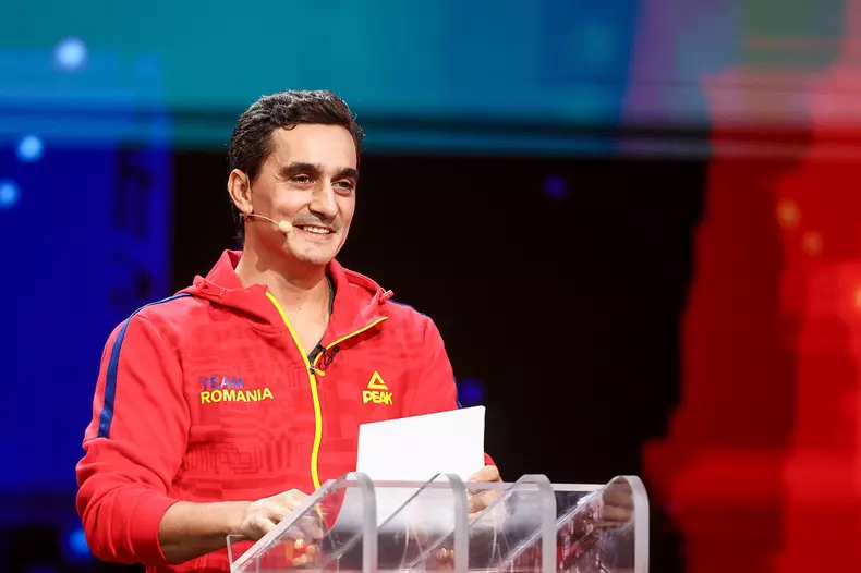 marian-dragulescu-stand-up-revolution