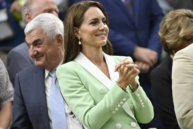 Les célébrités dans les tribunes du tournoi de Wimbledon 2023 à Londres