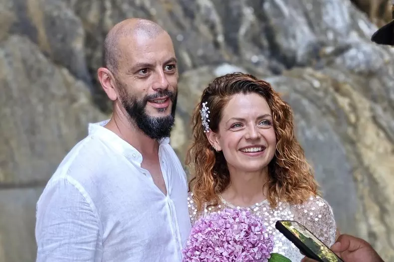 Victoria Răileanu și iubitul ei s-au căsătorit pe barcă, în Grecia