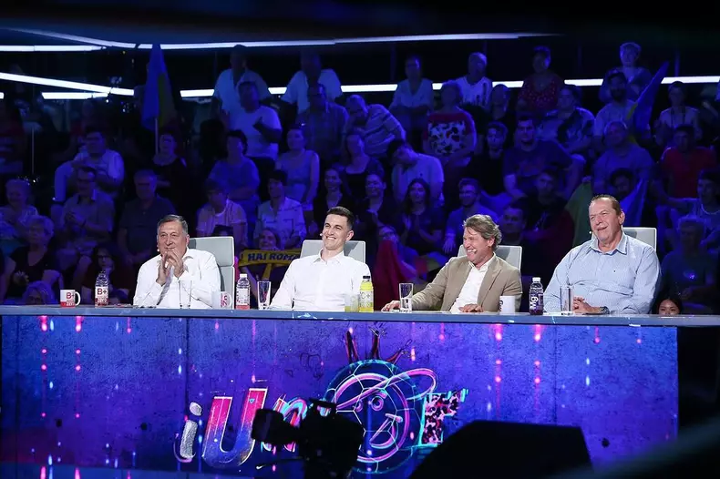 Ediție specială iRoast, înainte de partidpa România-Elveția