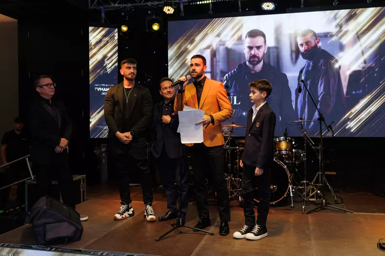 serialul de la Pro TV a primit trofeul pentru Cel mai bun serial românesc în cadrul galei Premiile TVmania 2023 (3)