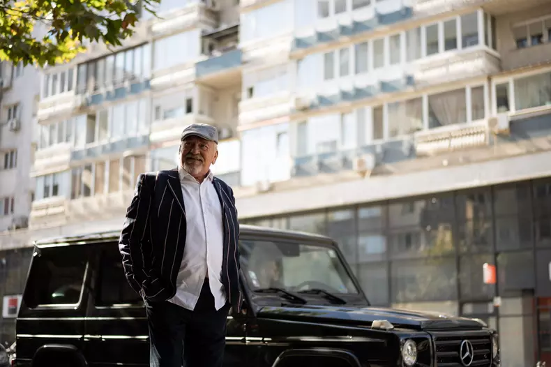 Mihai Dinvale se alătură distribuției din „Lasă-mă, îmi place! Camera 609”