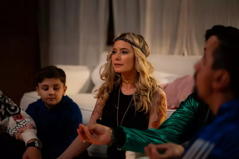 Laura Cosoi joacă în „Bravo, tată!”. Primele declarații despre personajul ei din serialul de la Antena 1 (3)