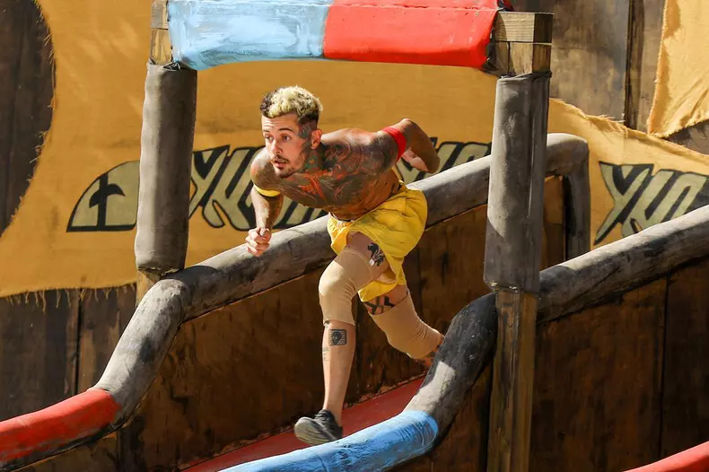 survivor-4