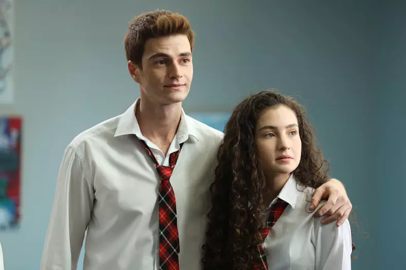 serial Totul pentru familia mea (7)