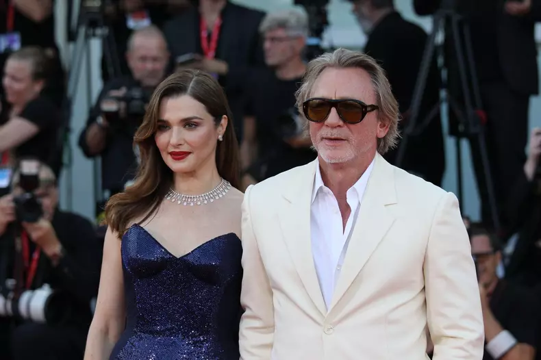 Daniel Craig Rachel Weisz red carpet Queer 2024 Venice