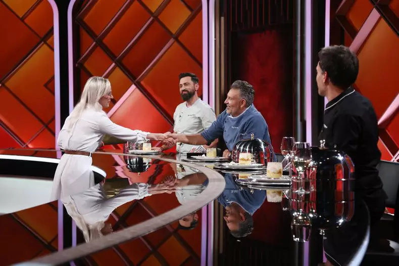 Andreea Ignat, cuțitul de aur al lui Richard Abou Zaki de la Chefi la cuțite 2024  (1)