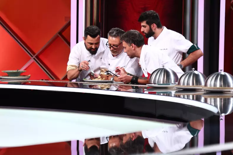 Cine a fost eliminat de la Chefi la cuțite - 10 decembrie 2024  (5)