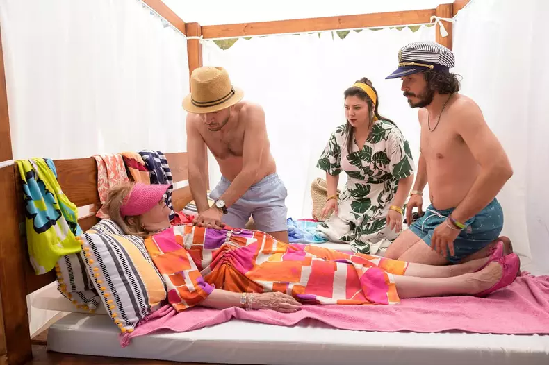 Când apare „Moartea în vacanță” pe Netflix  (1)