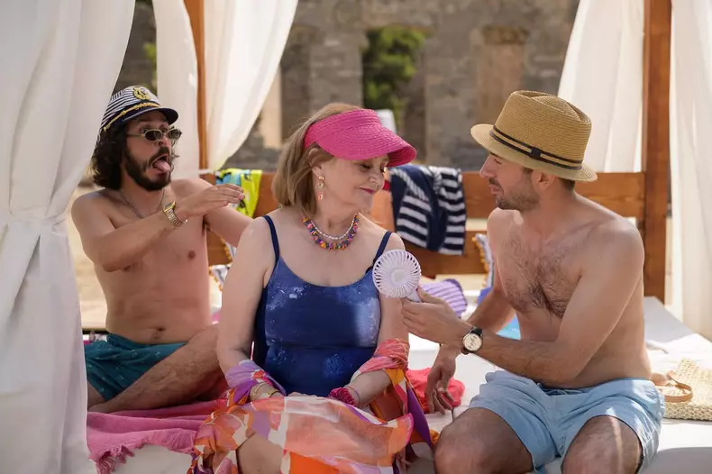 Când apare „Moartea în vacanță” pe Netflix  (2)