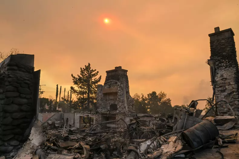 Eaton wildfire in Los Angeles