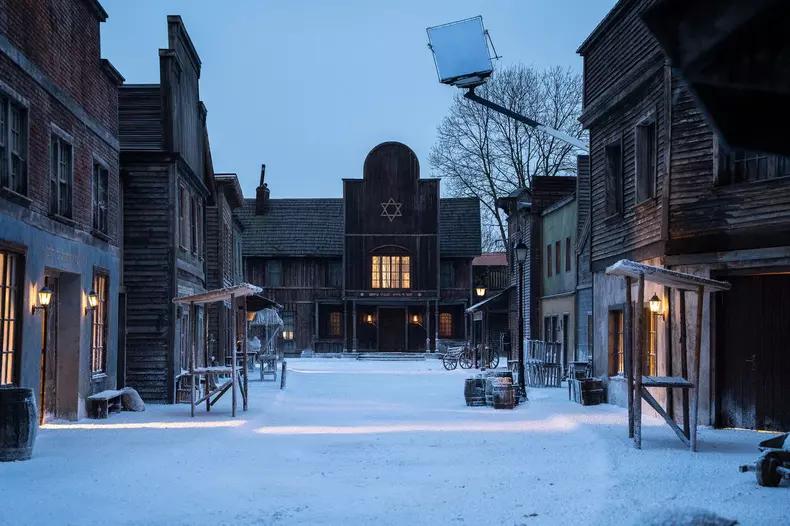 1_Paradisul-pierdut-serial-international-filmat-in-Romania