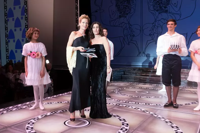 Agnès Boulard și Rebecca Hampton