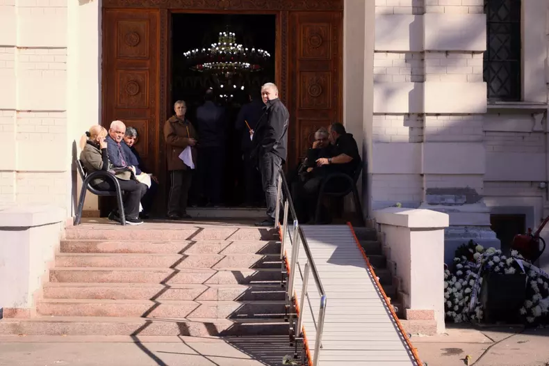 Leo-Iorga-inmormantare2