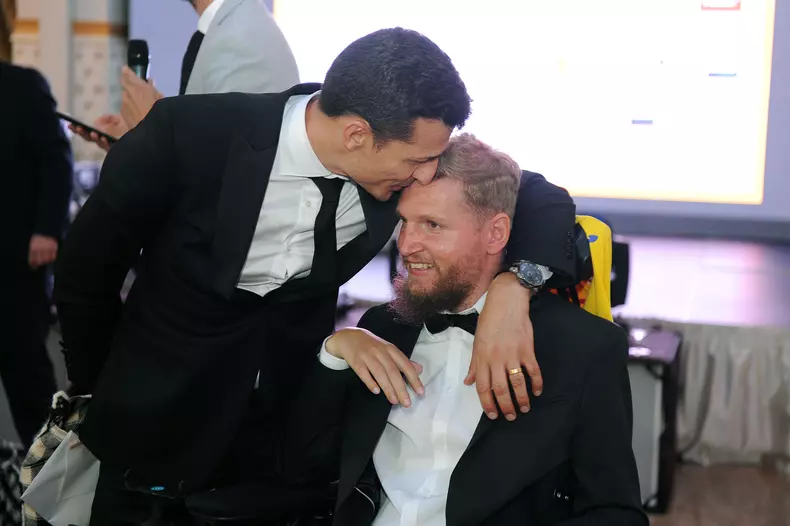 FOTBAL - CARITATE - FUNDATIA MIHAI NESU