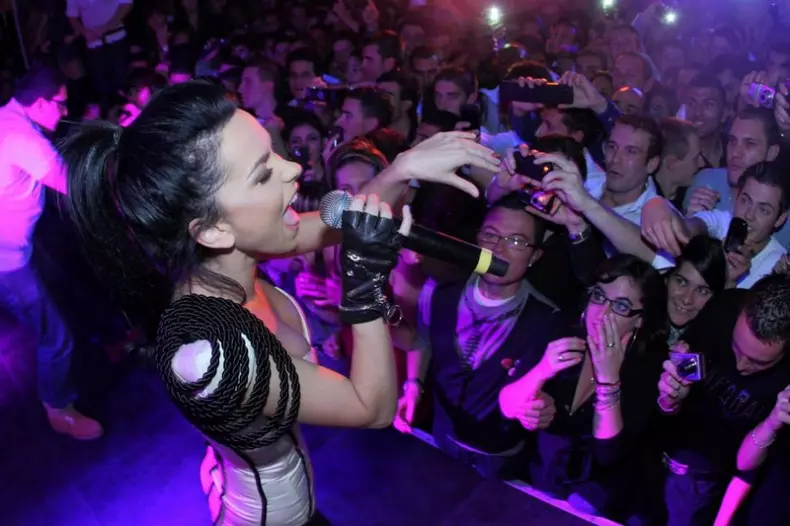 TCE40390-1280-920x613