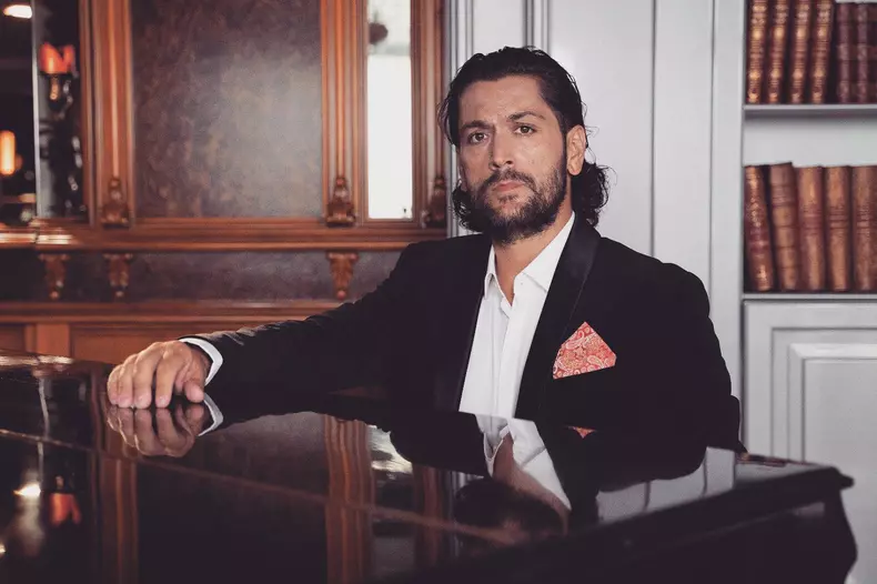 Cezar-Ouatu-iubita-4