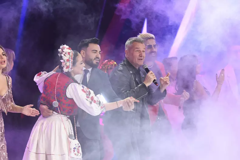 Revelionul-Starurilor-2021-Dan-Negru5-1