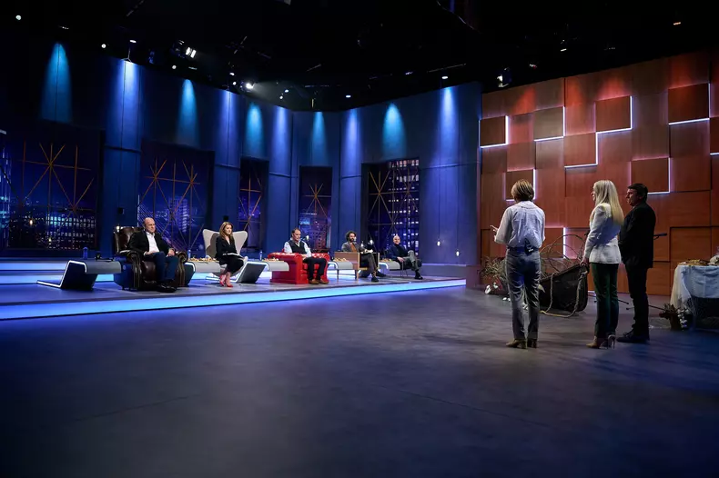 Prima-editie-Imperiul-Leilor-1