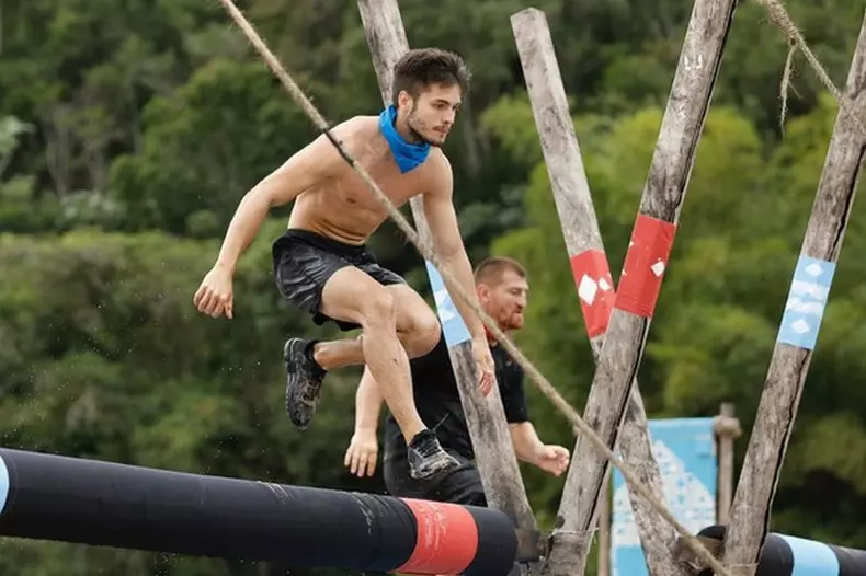 Ce-afaceri-are-în-România-Albert-de-la-Survivor-România-2021-3