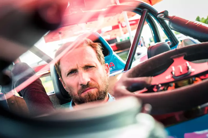 de-ce-a-lipsit-dani-otil-de-la-neatza-4