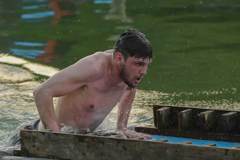 mama-lui-stefan-ciuculescu-despre-parcursul-fiului-ei-la-survivor-8