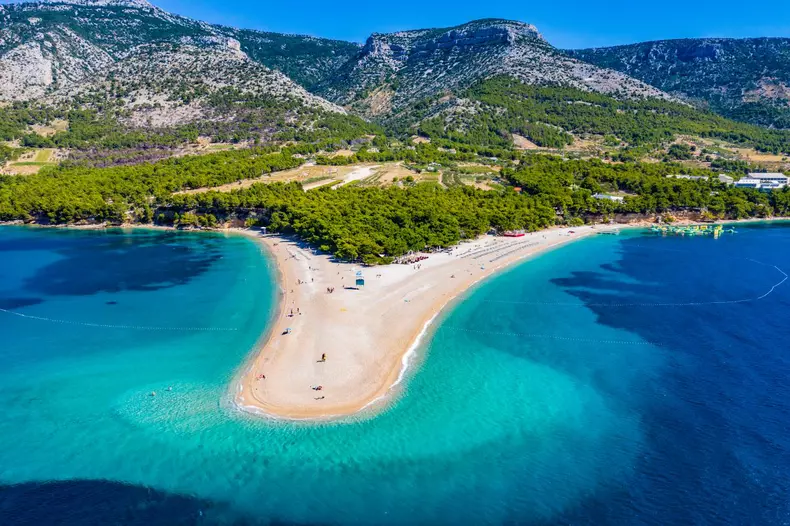 Aerial,View,Of,Zlatni,Rat,Beach,In,Bol,,Island,Brac,