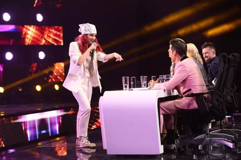 Bryana Holingher finalista x factor