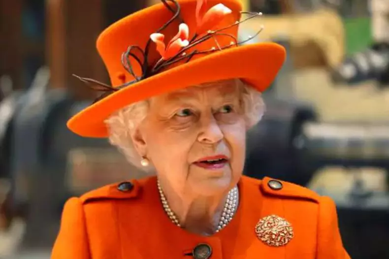 regina-elisabeta-talent-ascuns