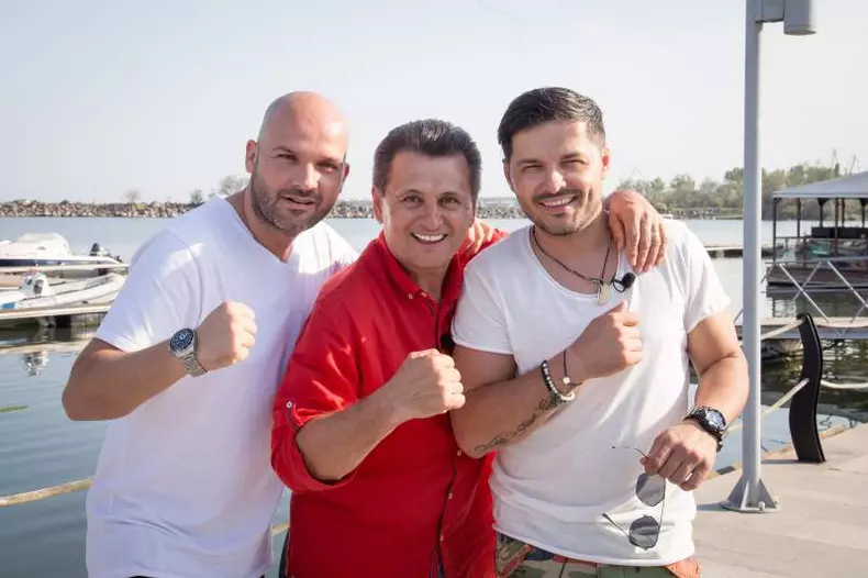 Nea-Marin-Poftiti-pe-la-noi5