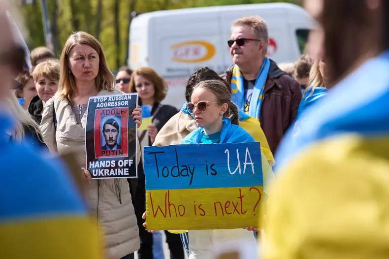 Protest against Pro-Russian Motorcade, Berlin, Germany - 24 Apr 2022
