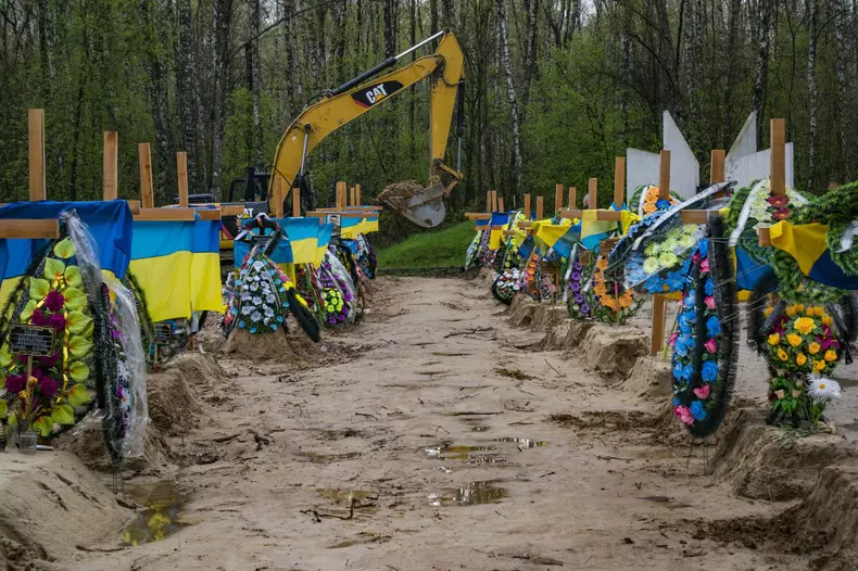 Burials In Yalovshchina Cemetery, Chernihiv, Ukraine - 26 Apr 2022
